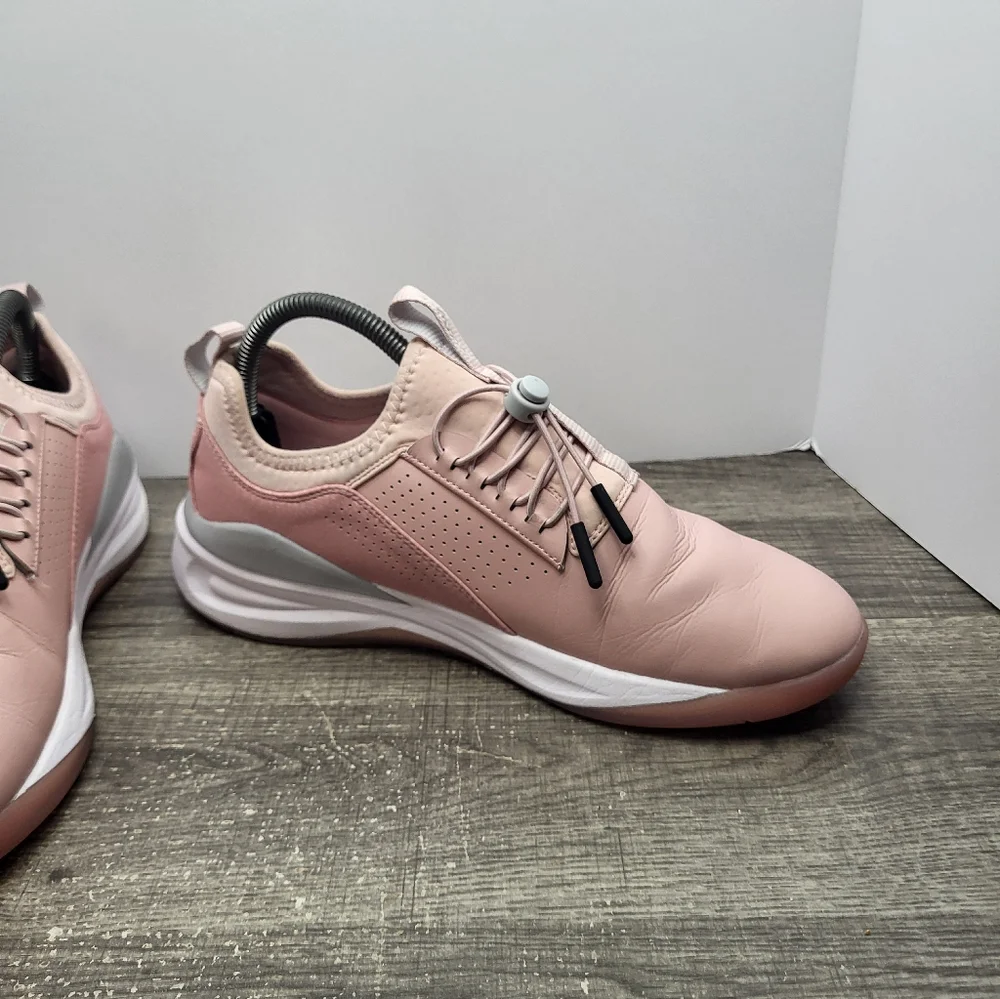 Clove Pink Solo Active Sneakers Women's Size 9 Nursing Healthcare
